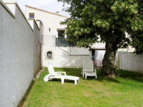 Holiday Home L'Amandier - VRS100